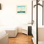 Ionio ホテル